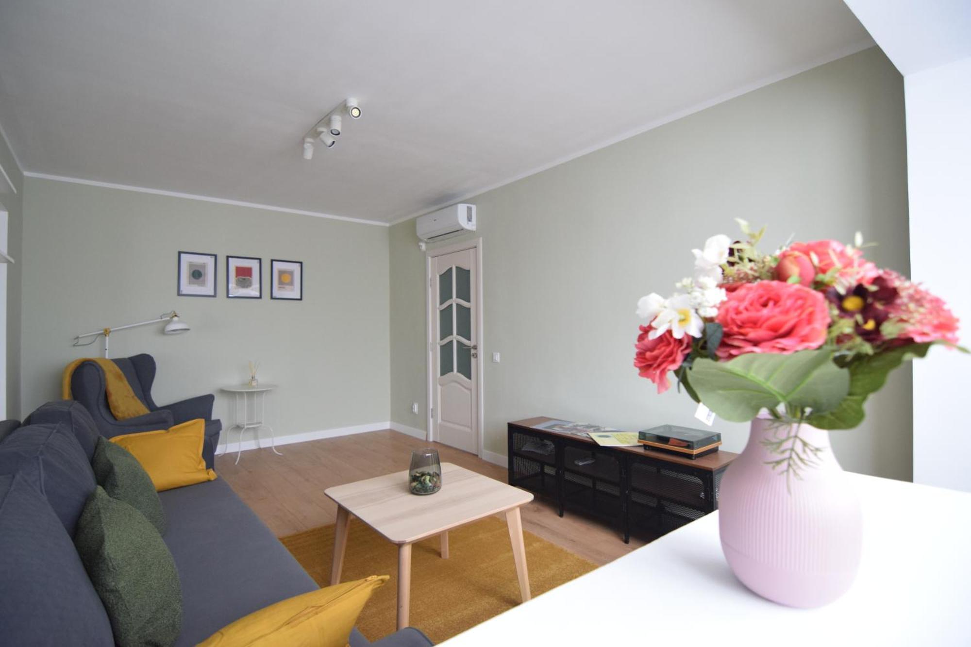 Stylish Apartment With Video Projector Bukarest Exteriör bild
