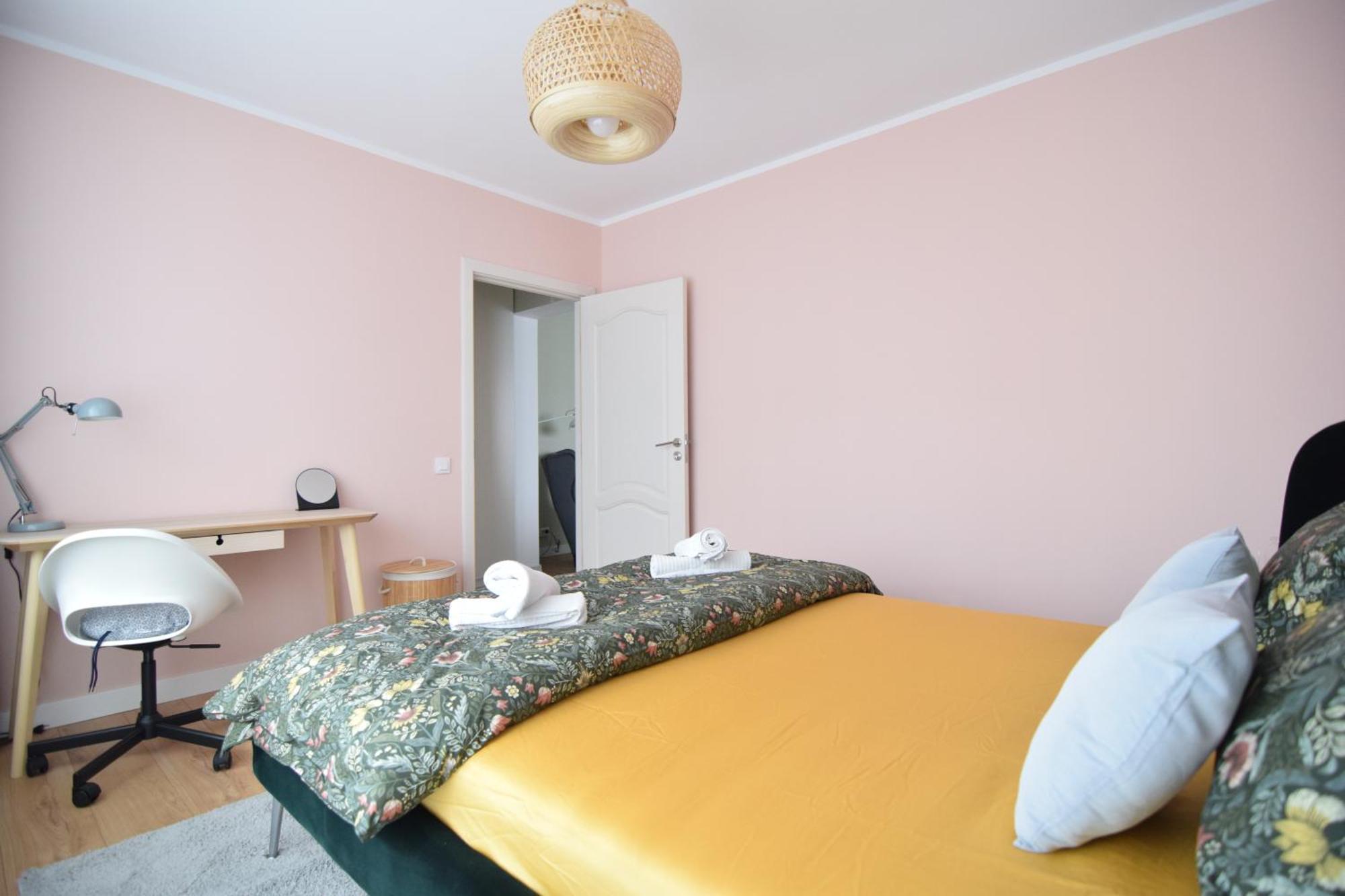 Stylish Apartment With Video Projector Bukarest Exteriör bild