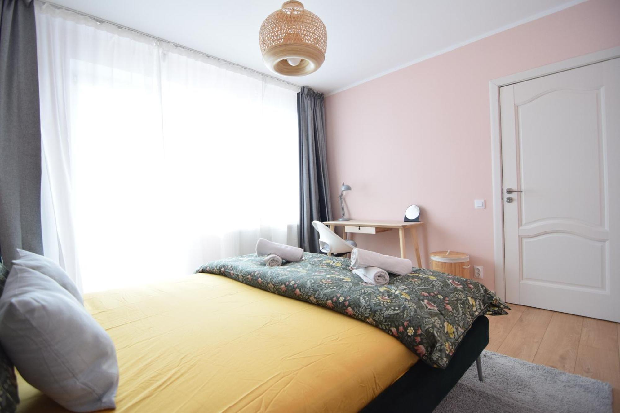 Stylish Apartment With Video Projector Bukarest Exteriör bild