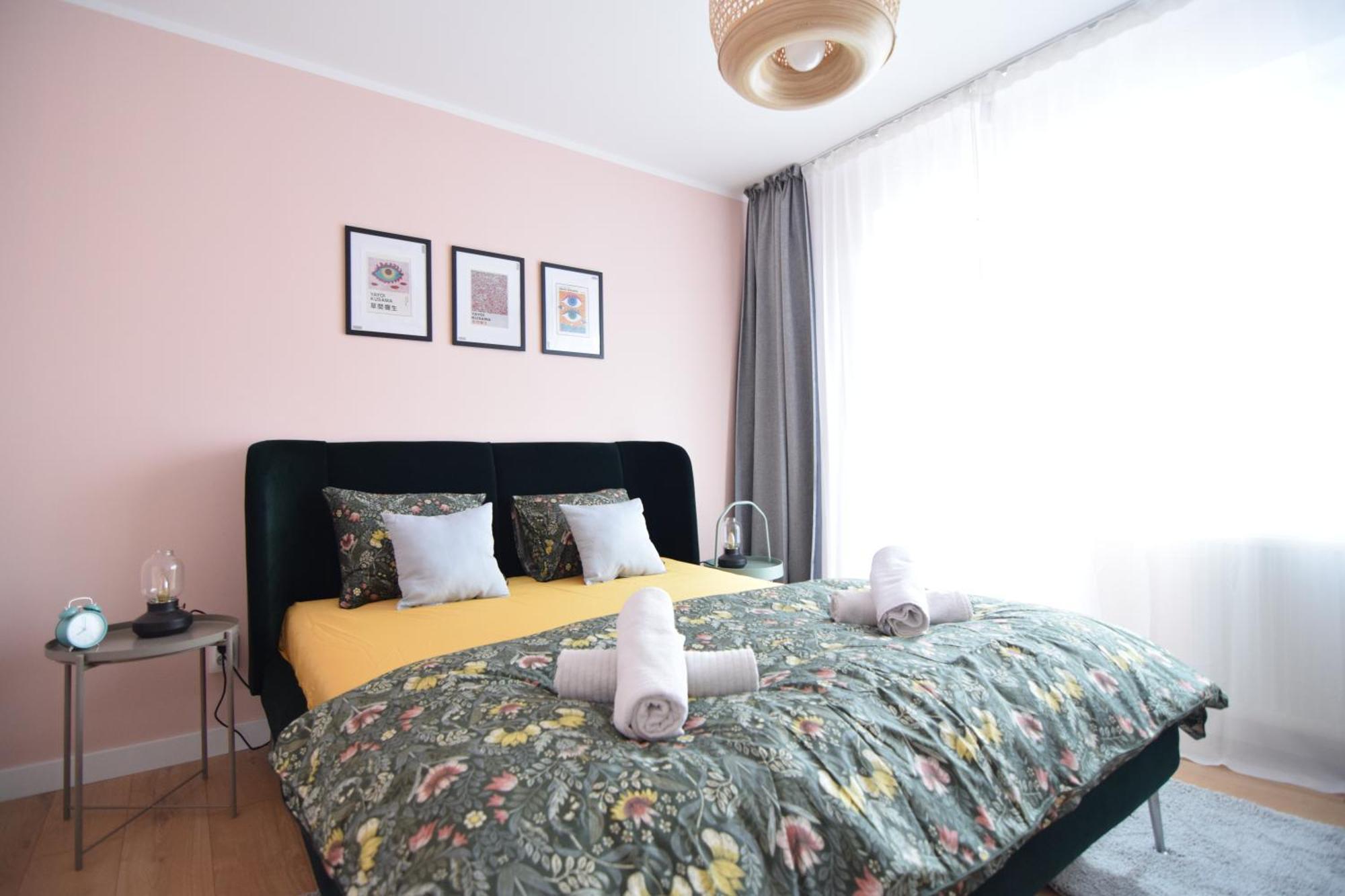 Stylish Apartment With Video Projector Bukarest Exteriör bild