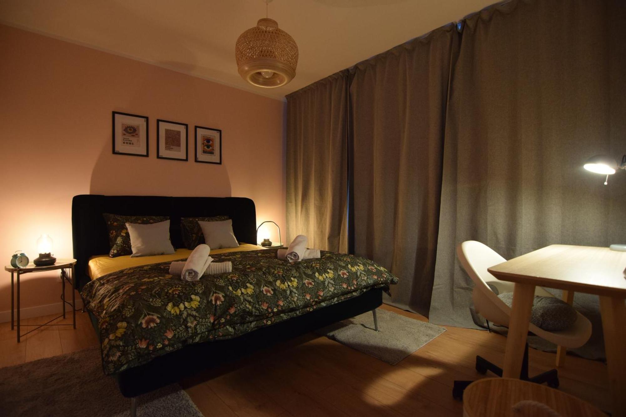 Stylish Apartment With Video Projector Bukarest Exteriör bild