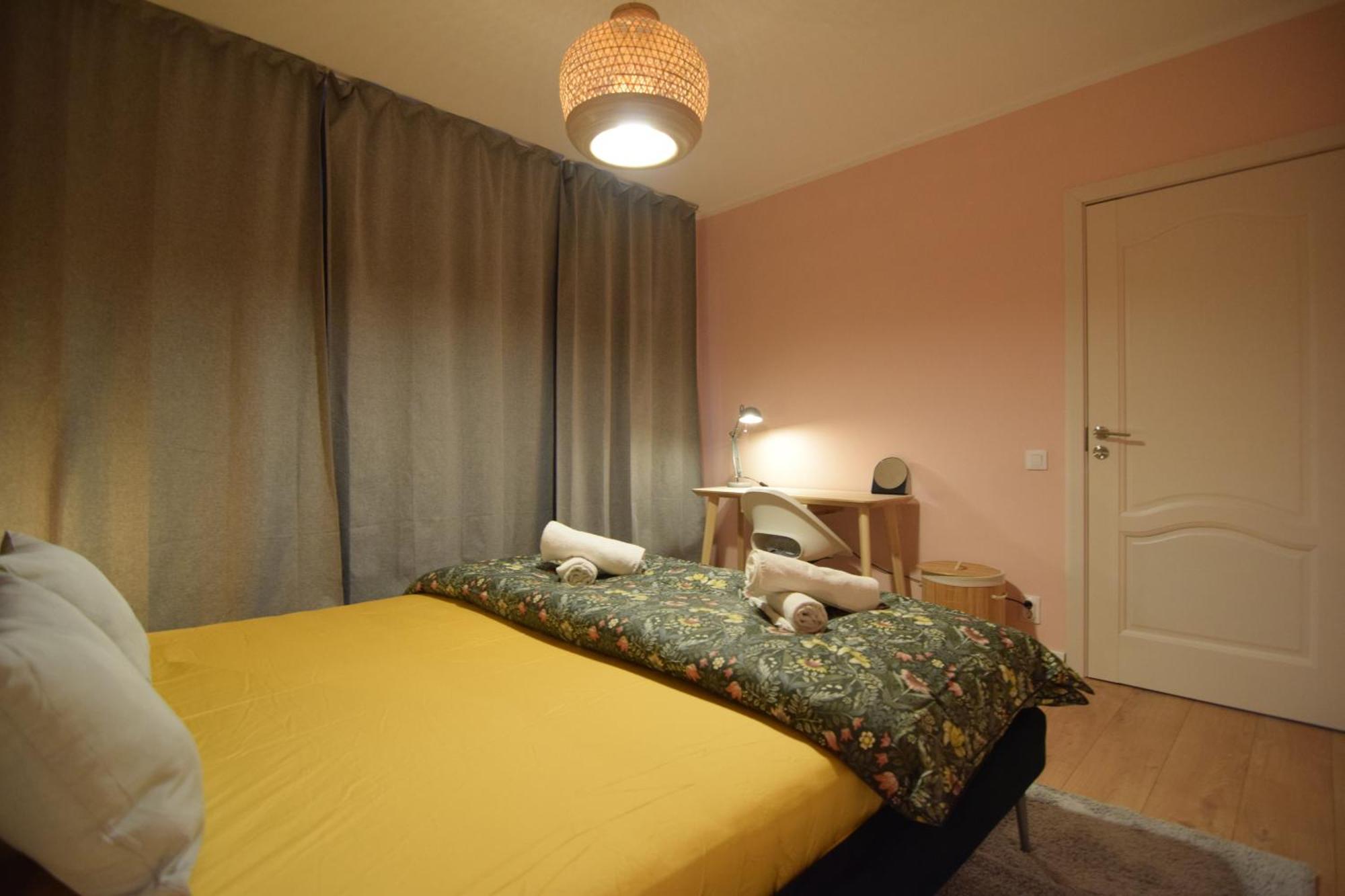 Stylish Apartment With Video Projector Bukarest Exteriör bild