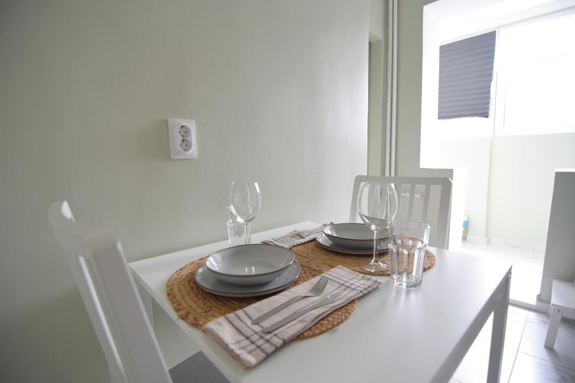Stylish Apartment With Video Projector Bukarest Exteriör bild